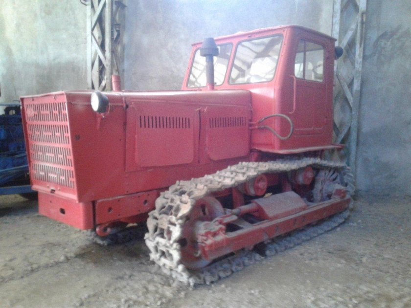 Алтаец т4а бульдозер