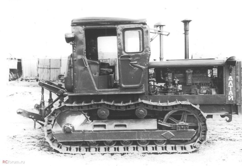 Трактора т 4 Алтайского тракторного завода