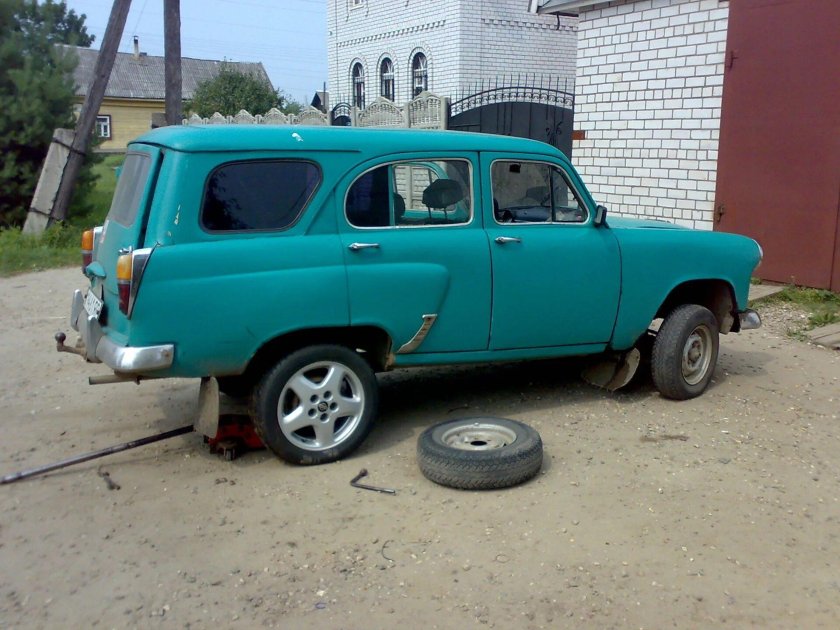 МЗМА Москвич 411