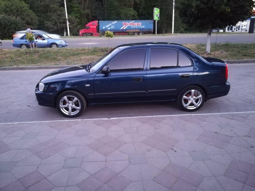 Hyundai Accent диски r16