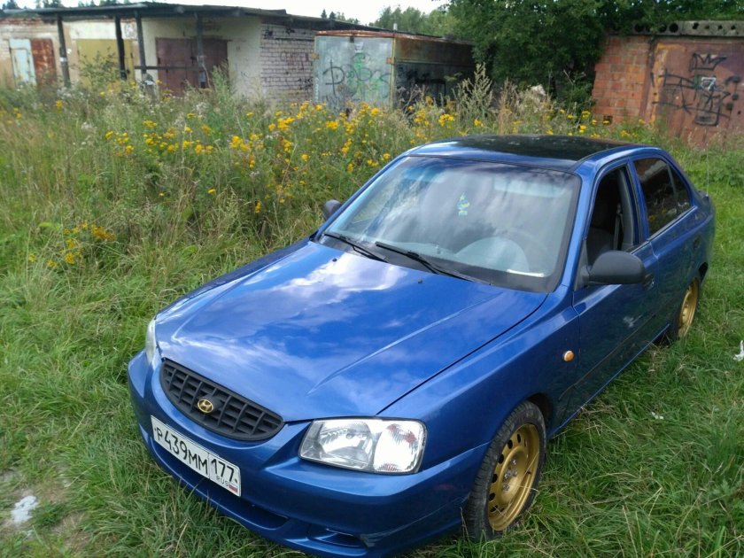 Хендай акцент синий