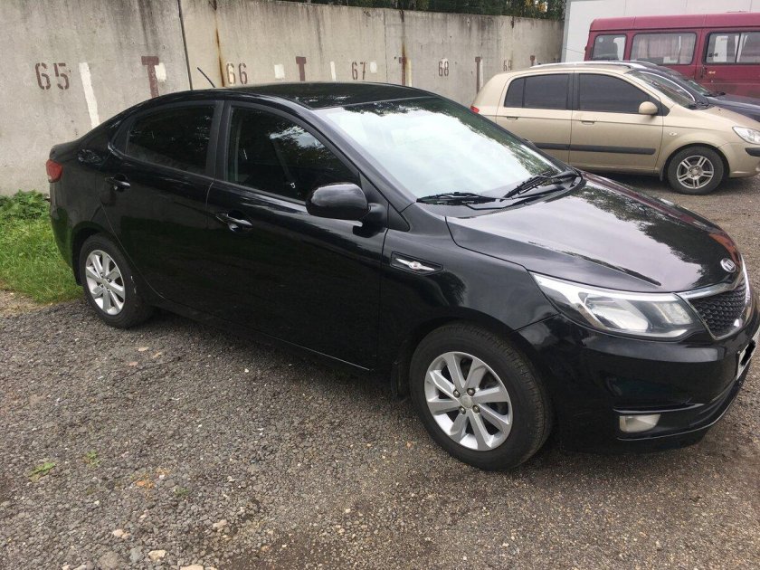 Kia Rio 2015 черная