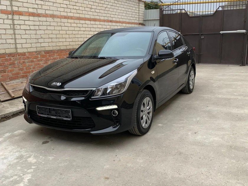 Kia Rio 4 черный