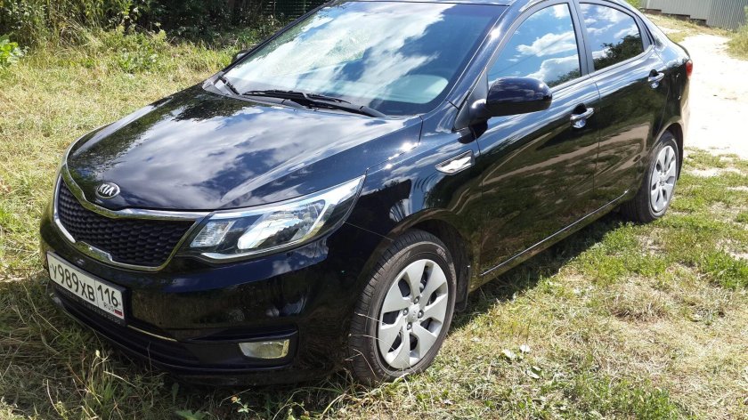 Kia Rio 2015 черная