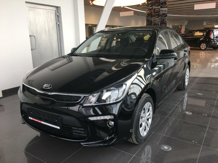 Kia Rio 2019 черная