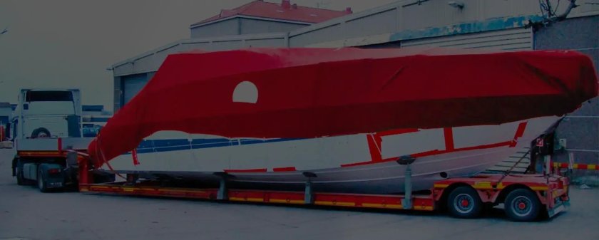 Катер на трале