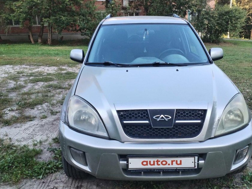 Машина chery tiggo