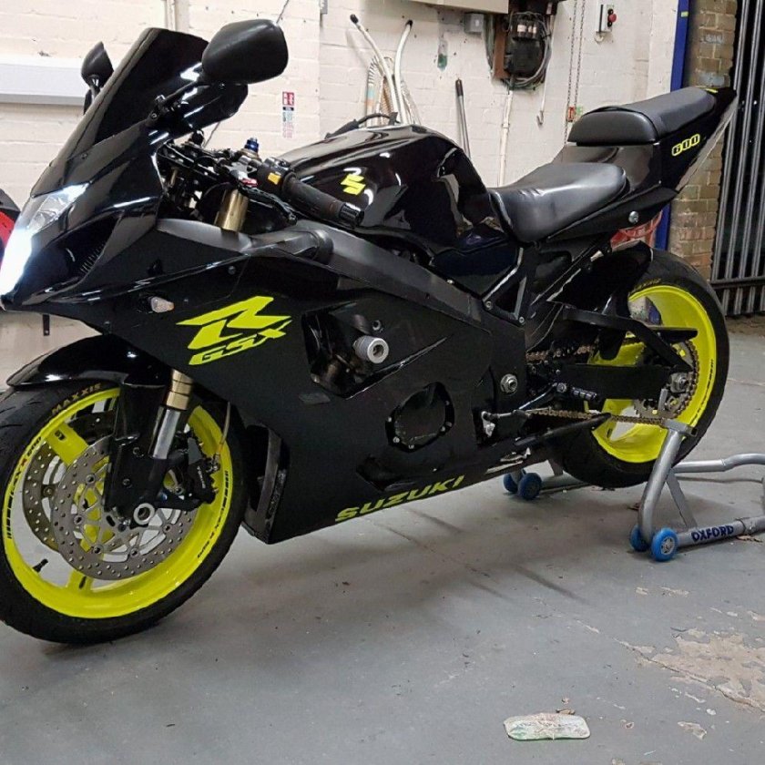 Suzuki GSXR 600 k5