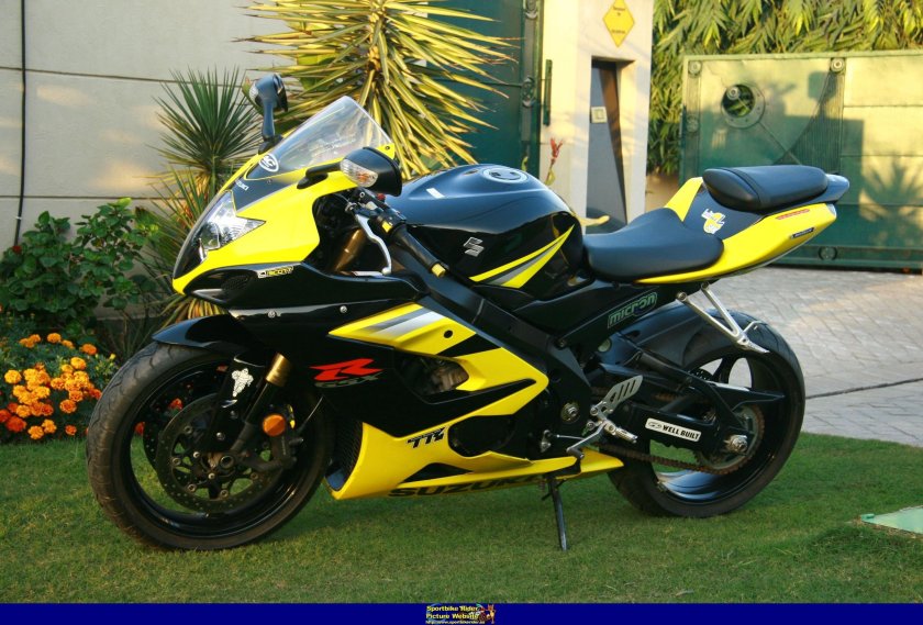 Спортбайк Suzuki GSX-r1000