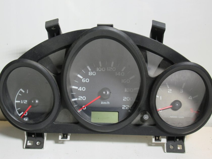 Щиток приборов Митсубиси Кольт 6