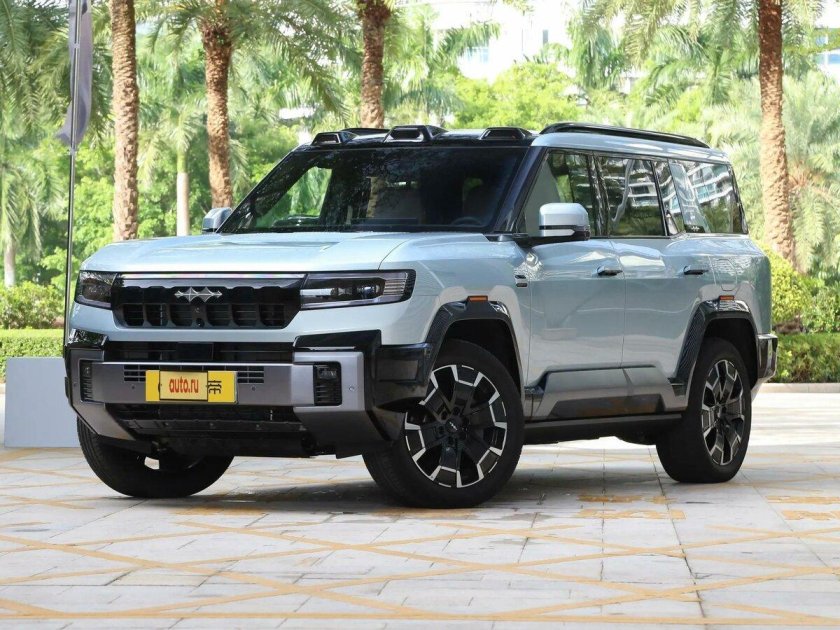 Byd fangchengbao leopard 8