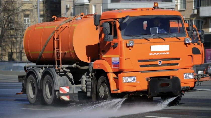 КАМАЗ 65115 поливалка