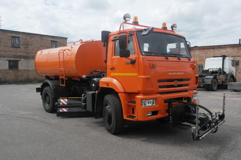 КАМАЗ-53605 4х2