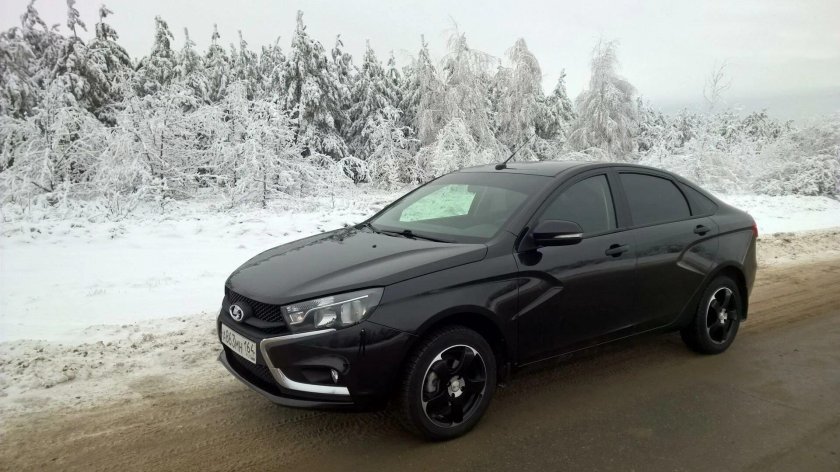 Лада Веста черная