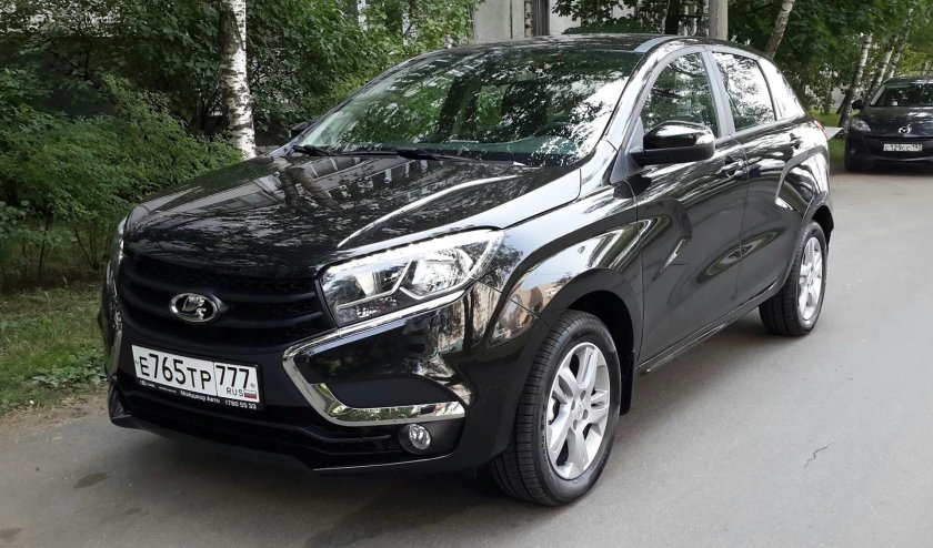 Lada XRAY Cross черный