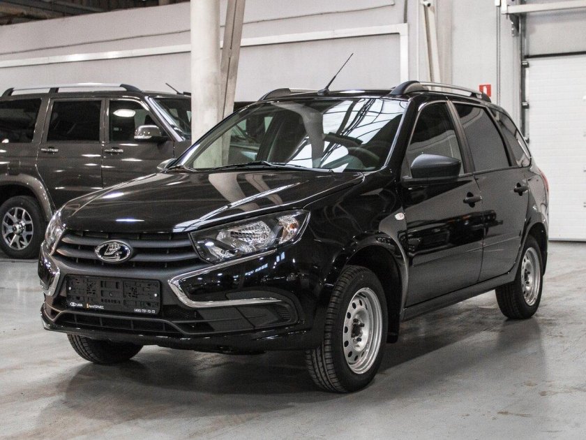 Lada Granta Cross черная