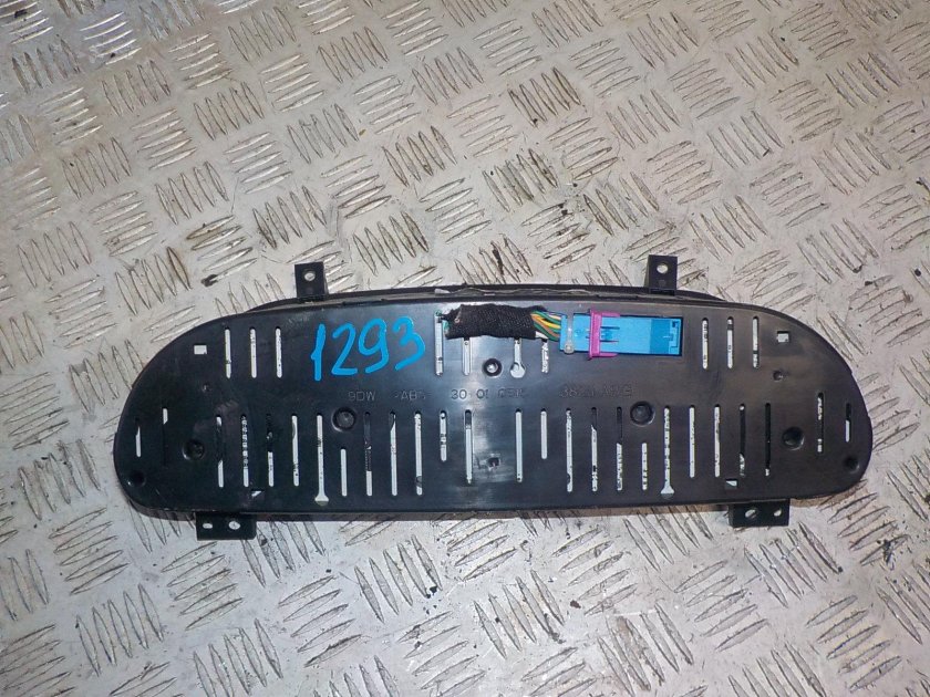 Панель приборов