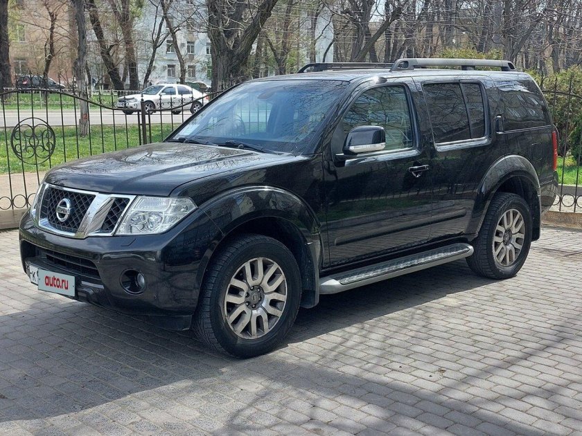 Ниссан патфайндер 2012 черный