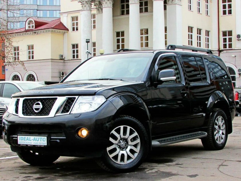 Nissan Pathfinder 2011