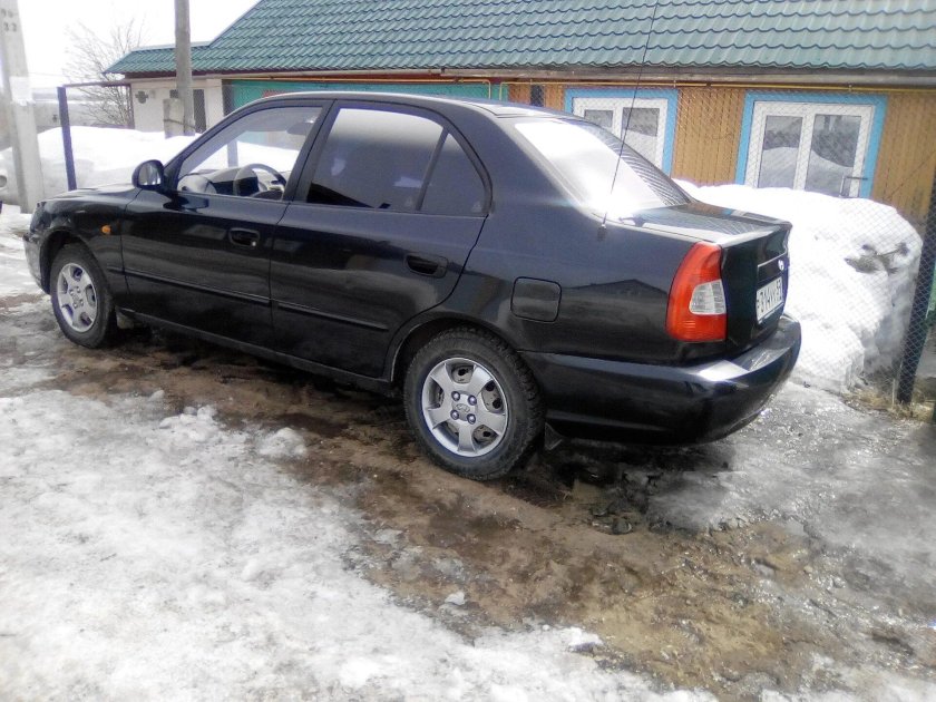 Колпаки Хендай акцент черные