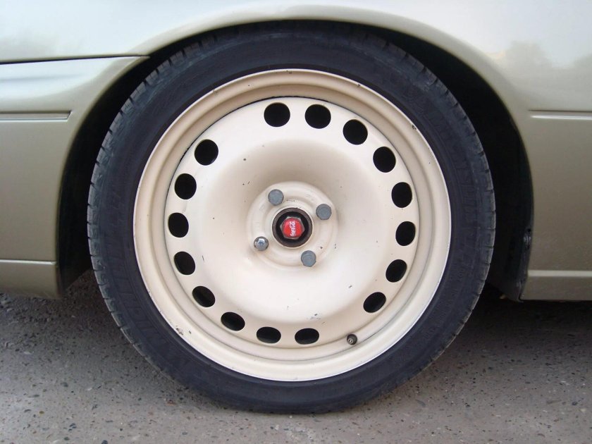 ВАЗ 2109 на штампах r15