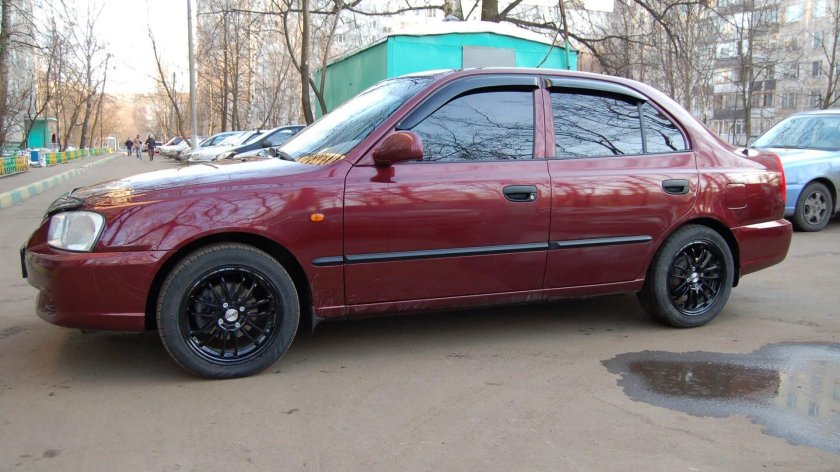 Hyundai Accent МТ-3