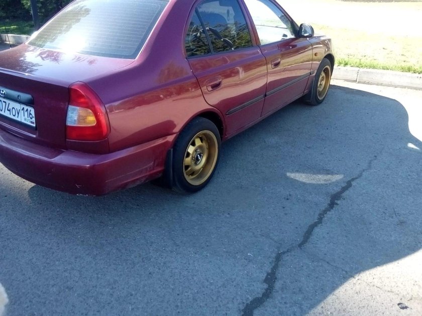 Хендай акцент на штампах r15