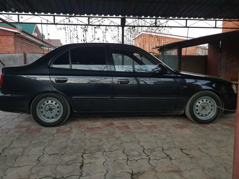 Пороги на Хендай акцент