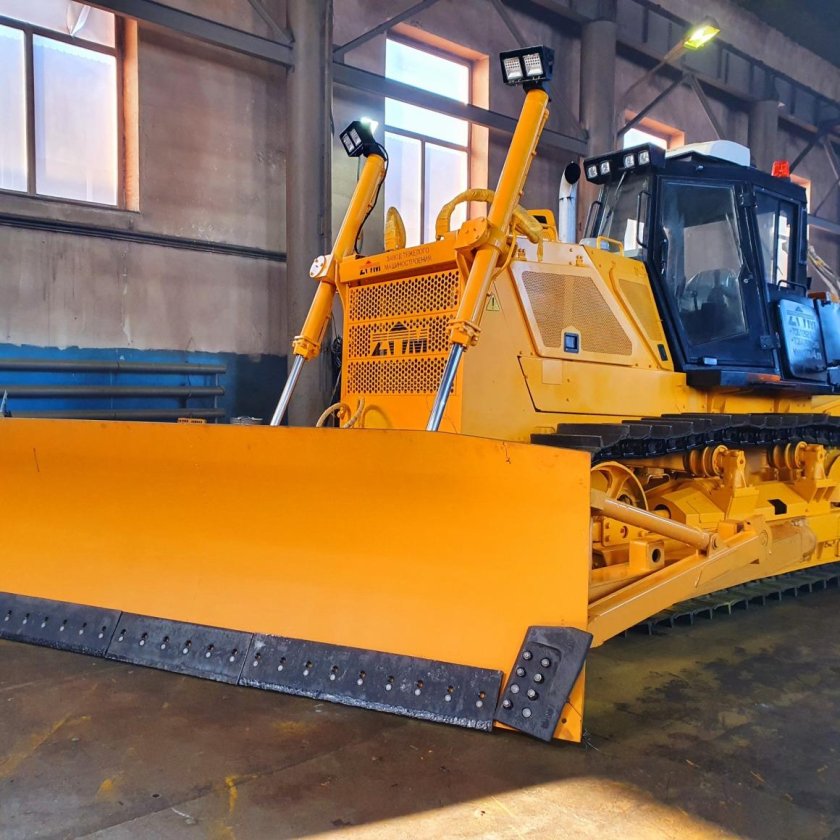 Бульдозер чтз б10м.6100ен