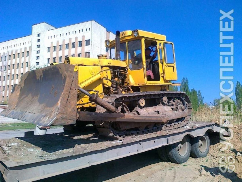 Трактор ЗТМ 216