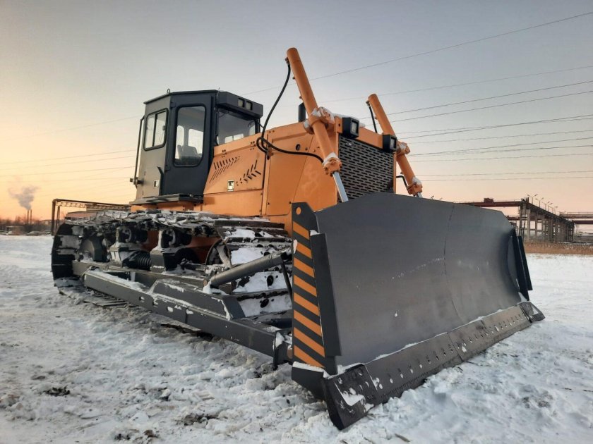 Бульдозер болотоходный