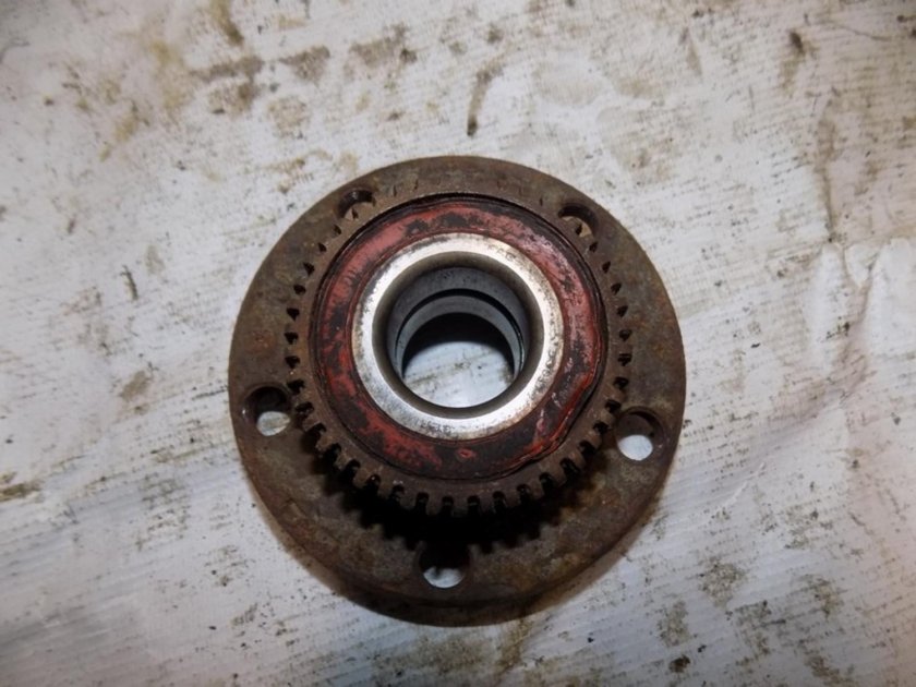 Ступица задняя на Ауди q3 SRN