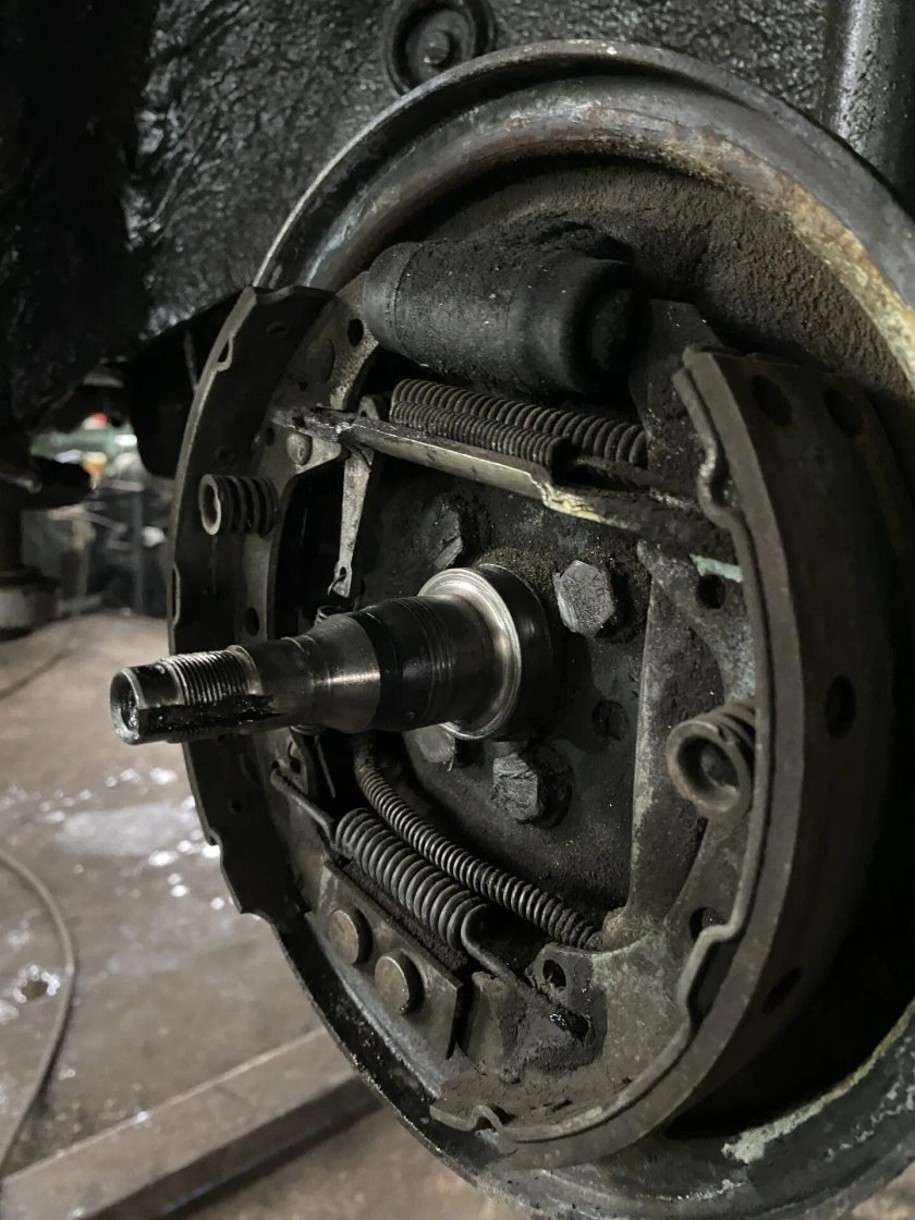 Замена задних колодок