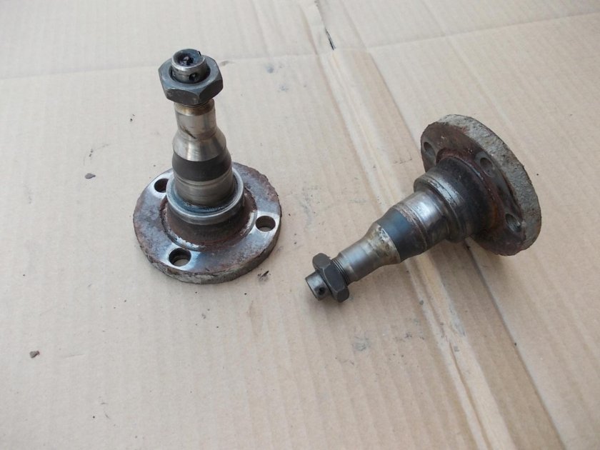 Ось задней ступицы ауди 80