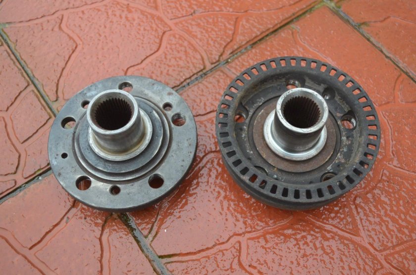 Ступица гольф 4 передняя