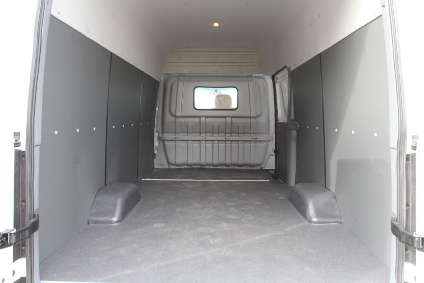 Соллерс Атлант Грузопассажирский