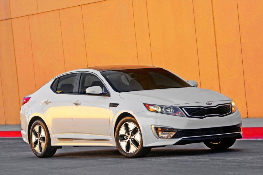 Kia Optima Hybrid 2012