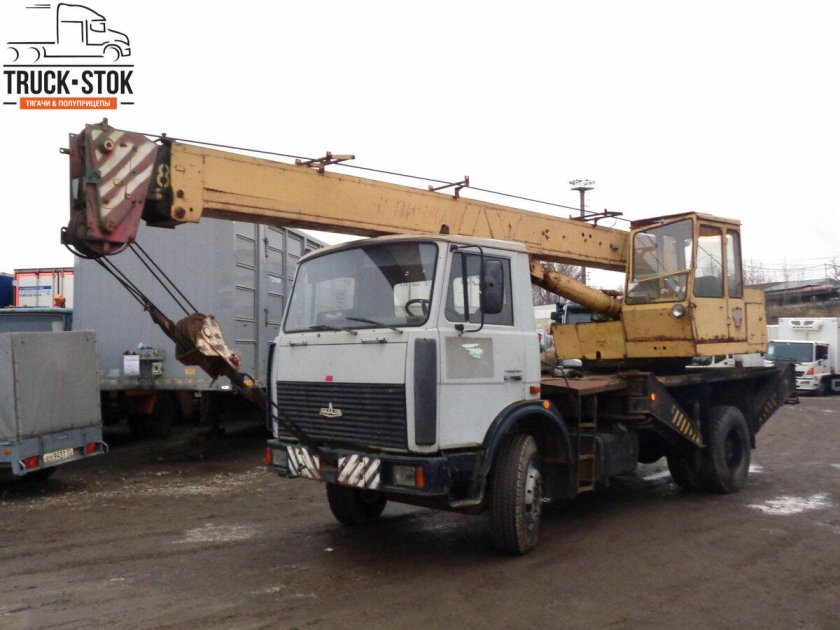 Автокран маз