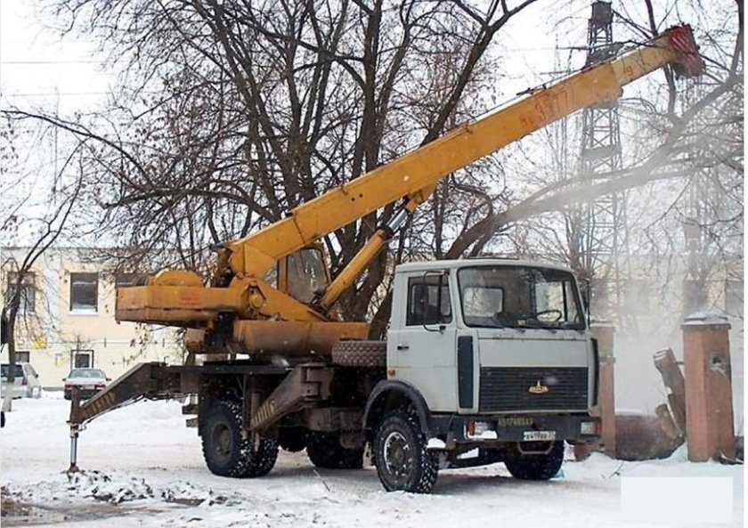 МАЗ автокран Ивановец 14т