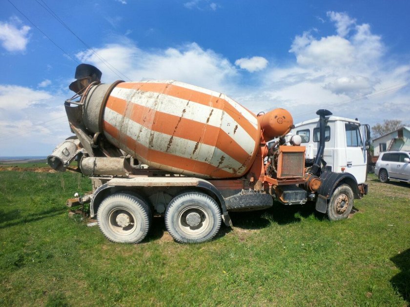 Автобетоносмеситель камаз