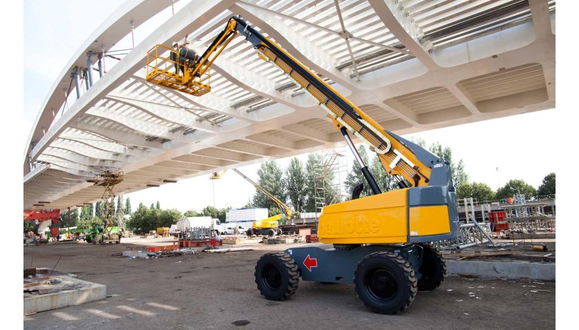 Телескопический подъемник Haulotte HT 23 RTJ