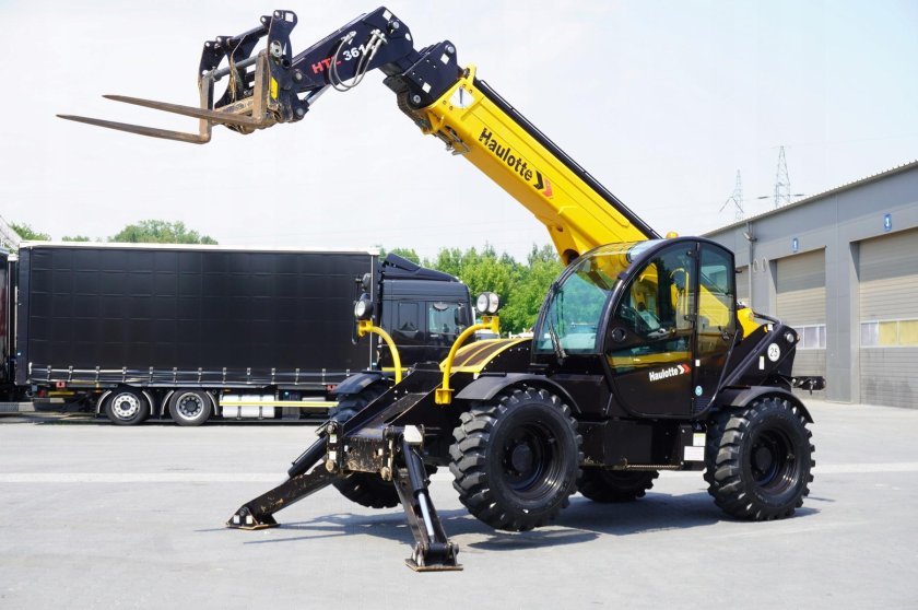 Погрузчик телескопический