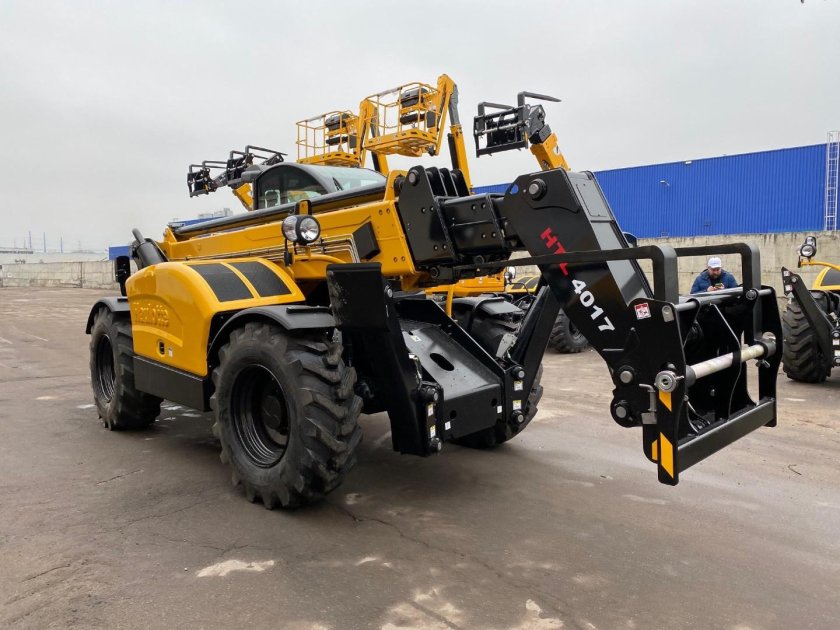 HTL 4017 телескопический погрузчик