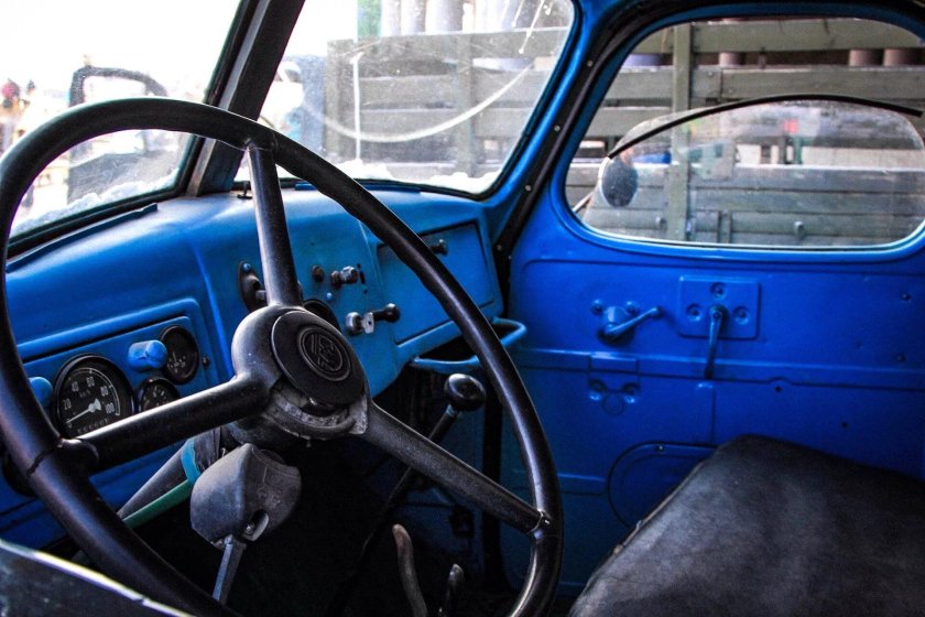 ЗИЛ 130 салон