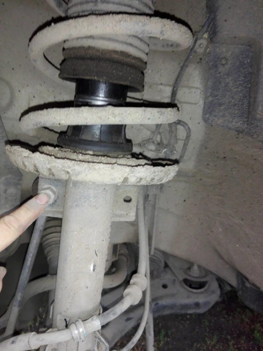 Стойка Шкода Рапид