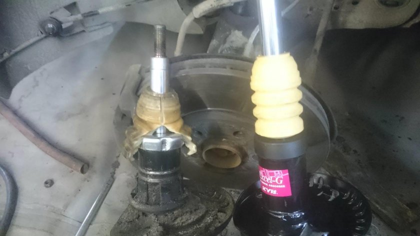 Опора стойки амортизатора Шкода Рапид