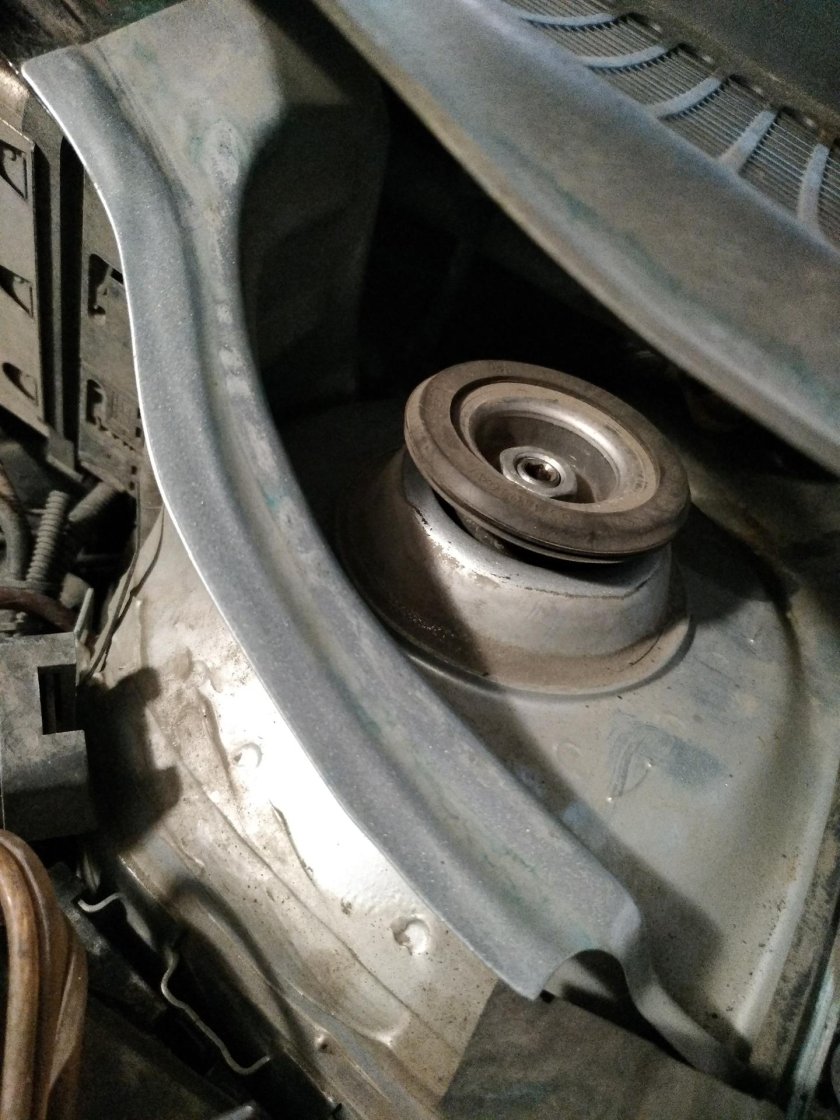 Опора амортизатора Шкода Рапид