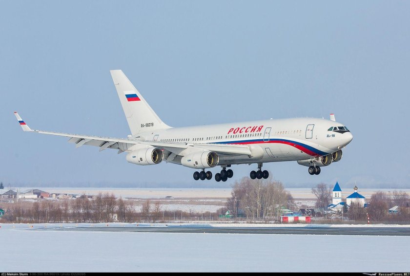 Ил-96 300 пассажирский самолёт