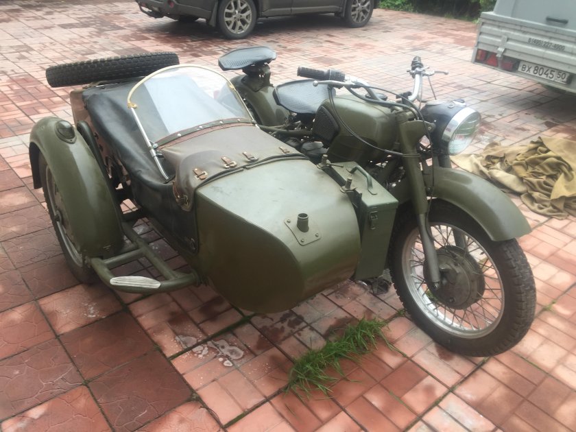 Мотоцикл мв 750
