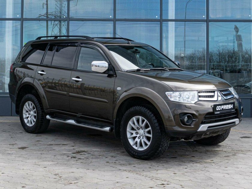 Mitsubishi pajero sport 2014